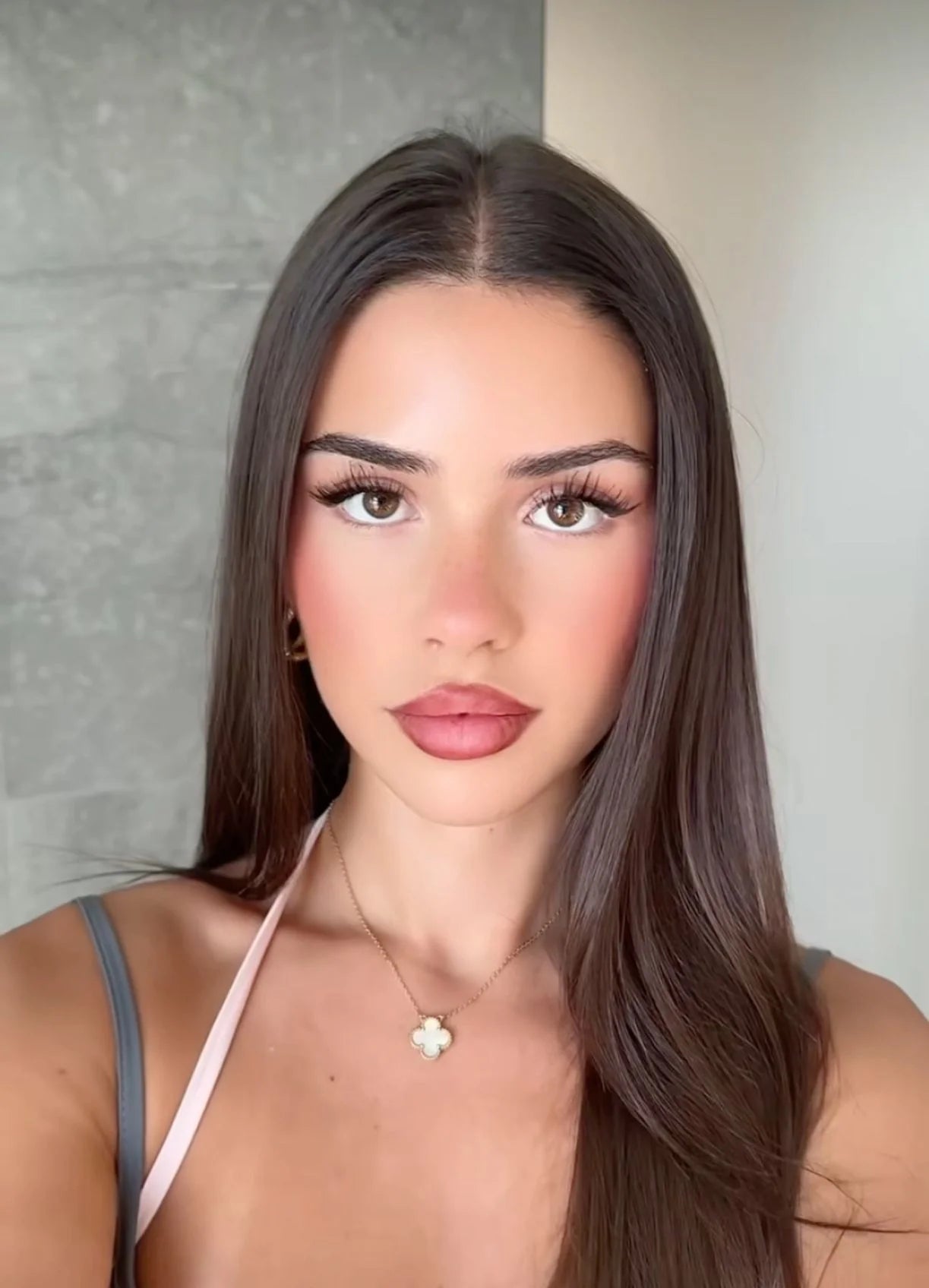 Bella